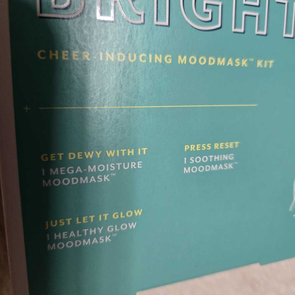 Patchology Merry & Bright MoodMask Kit (3) Masks Gift Set - New In Box - Picture 2 of 3